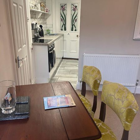 Lovely 1 Bed Flat In Victorian House 300M Seafront Penzance Exterior photo