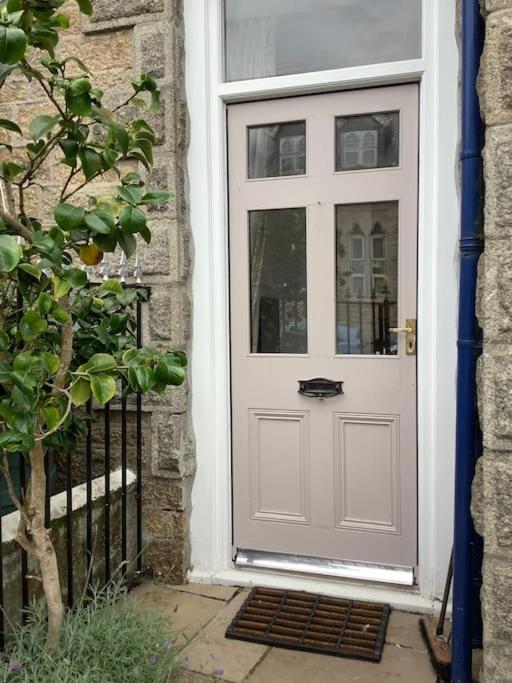 Lovely 1 Bed Flat In Victorian House 300M Seafront Penzance Exterior photo